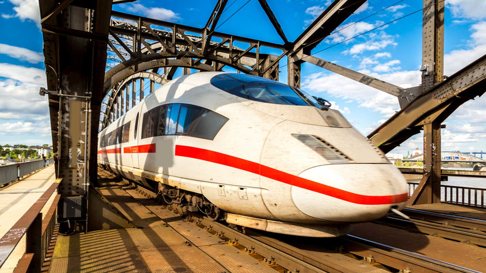 Trein naar Boedapest - Reizen naar Boedapest met de trein