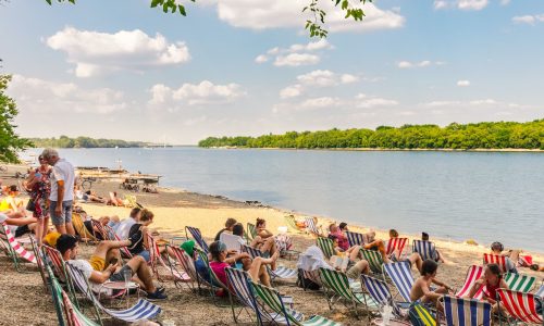 Kom tot rust op het strand van Boedapest